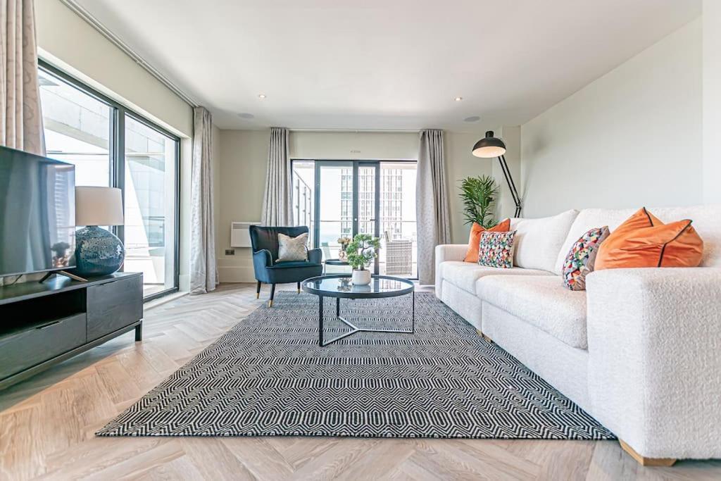 Penthouse River View! Wow リヴァプール エクステリア 写真